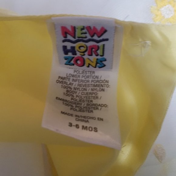 New Horizons. Infant Dress - Size 3-6 mos - Picture 3 of 3